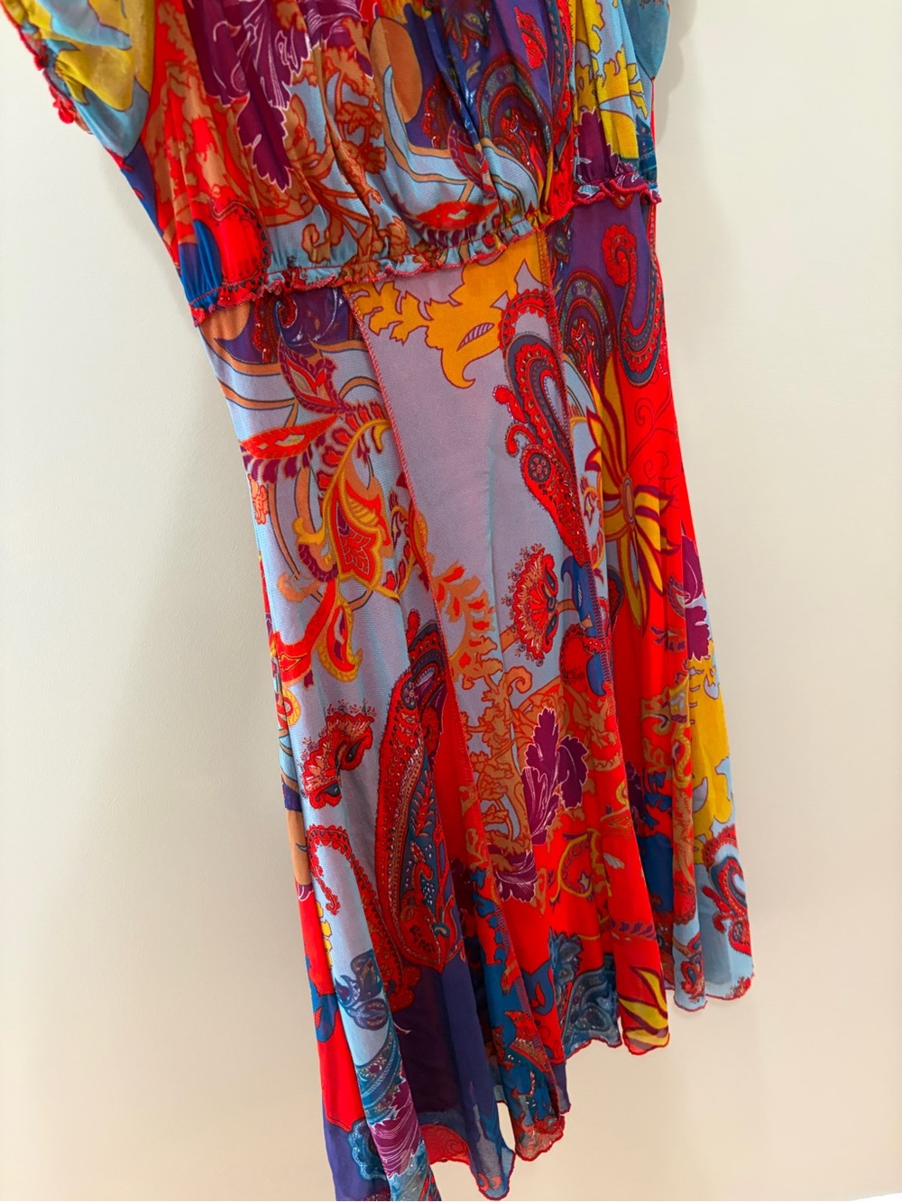Vintage Bohemian Off-Shoulder Paisley Print Midi Fairy Dress in Red & Multi - Picture 4 of 6